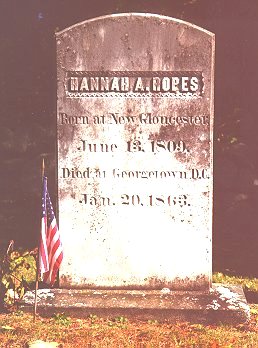 Photo of grave of Hannah Ropes courtesy of Elaine McCarty
